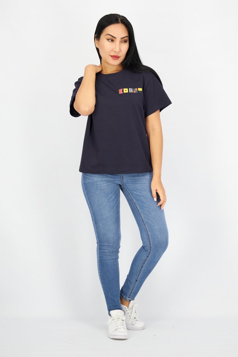 Aigle تي شيرت نسائي بأكمام قصيرة وياقة دائرية مطبوعة، أزرق داكن - Image 4